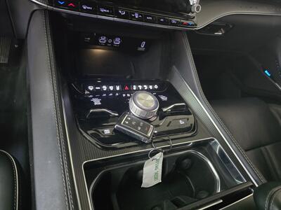 2024 Jeep Grand Wagoneer L Obsidian 4DR SUV 4X4   - Photo 24 - Hamilton, OH 45015