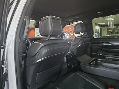 2024 Jeep Grand Wagoneer L Obsidian 4DR SUV 4X4   - Photo 10 - Hamilton, OH 45015