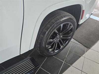 2024 Jeep Grand Wagoneer L Obsidian 4DR SUV 4X4   - Photo 46 - Hamilton, OH 45015