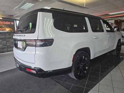 2024 Jeep Grand Wagoneer L Obsidian 4DR SUV 4X4   - Photo 3 - Hamilton, OH 45015