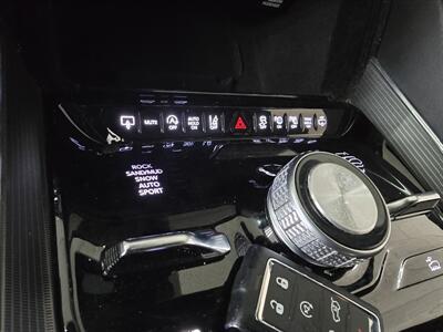 2024 Jeep Grand Wagoneer L Obsidian 4DR SUV 4X4   - Photo 25 - Hamilton, OH 45015