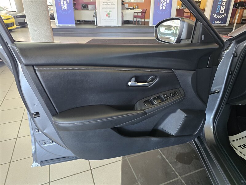 2024 Nissan Sentra SV 4DR SEDAN - Photo 7 - Hamilton, OH 45015