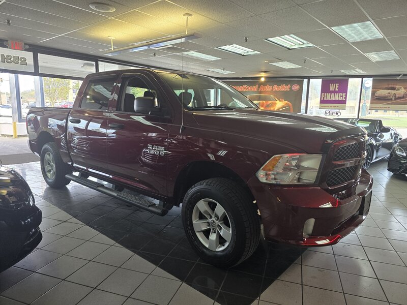 2017 RAM 1500 Express - Photo 3 - Hamilton, OH 45015