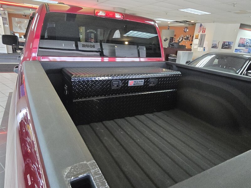 2017 RAM 1500 Express - Photo 28 - Hamilton, OH 45015