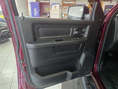 2017 RAM 1500 Express - Photo 7 - Hamilton, OH 45015