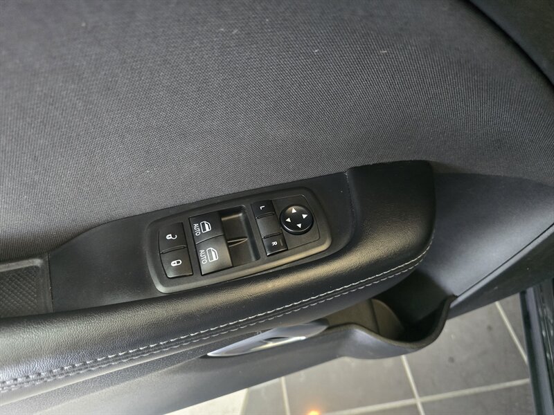 2019 Dodge Challenger SXT - Photo 25 - Hamilton, OH 45015