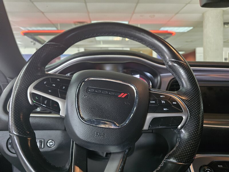 2019 Dodge Challenger SXT - Photo 16 - Hamilton, OH 45015
