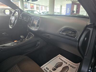 2019 Dodge Challenger SXT - Photo 12 - Hamilton, OH 45015