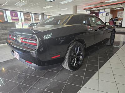 2019 Dodge Challenger SXT - Photo 4 - Hamilton, OH 45015