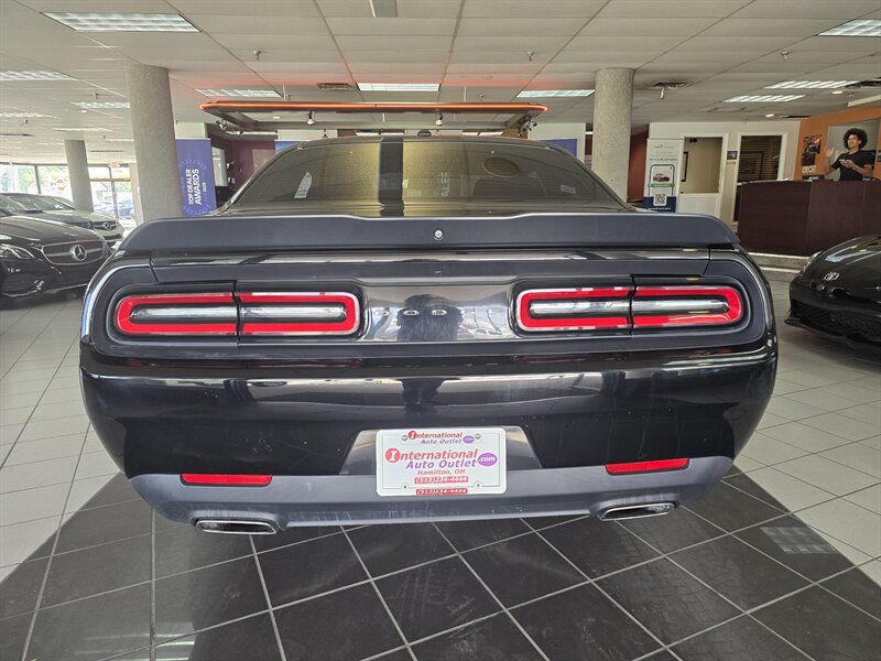 2019 Dodge Challenger SXT - Photo 5 - Hamilton, OH 45015