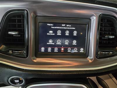 2019 Dodge Challenger SXT - Photo 15 - Hamilton, OH 45015
