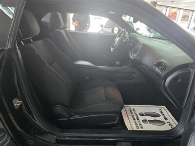 2019 Dodge Challenger SXT - Photo 13 - Hamilton, OH 45015