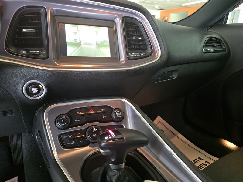 2019 Dodge Challenger SXT - Photo 20 - Hamilton, OH 45015