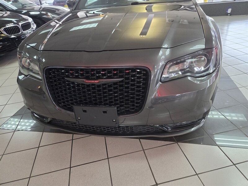 2023 Chrysler 300 Series S V6 4DR SEDAN - Photo 38 - Hamilton, OH 45015