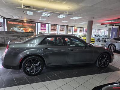 2023 Chrysler 300 Series S V6 4DR SEDAN - Photo 6 - Hamilton, OH 45015