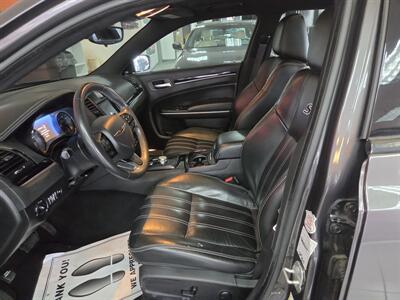 2023 Chrysler 300 Series S V6 4DR SEDAN - Photo 10 - Hamilton, OH 45015