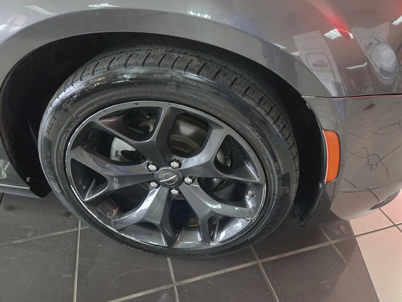 2023 Chrysler 300 Series S V6 4DR SEDAN - Photo 48 - Hamilton, OH 45015