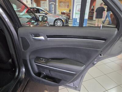 2023 Chrysler 300 Series S V6 4DR SEDAN - Photo 21 - Hamilton, OH 45015
