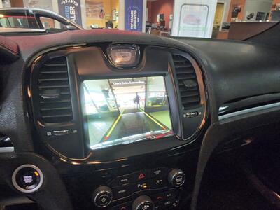 2023 Chrysler 300 Series S V6 4DR SEDAN - Photo 27 - Hamilton, OH 45015