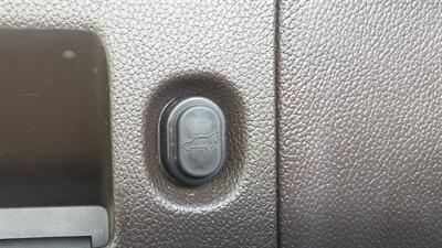 2016 Chevrolet Tahoe LTZ 4DR SUV 4X4 - Photo 38 - Hamilton, OH 45015