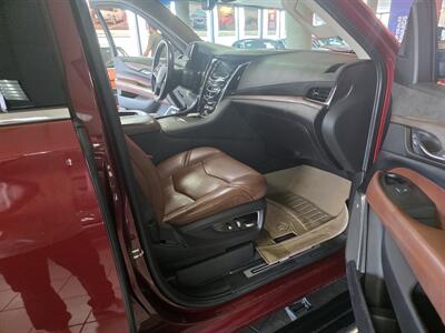 2019 Cadillac Escalade Premium Luxury 4DR SUV AWD   - Photo 28 - Hamilton, OH 45015