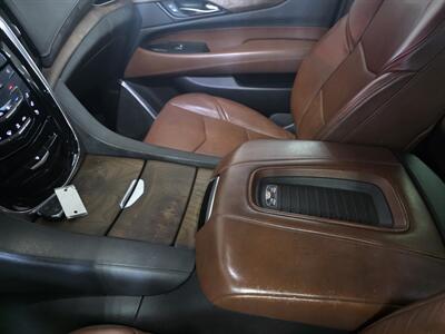 2019 Cadillac Escalade Premium Luxury 4DR SUV AWD   - Photo 39 - Hamilton, OH 45015