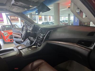 2019 Cadillac Escalade Premium Luxury 4DR SUV AWD   - Photo 26 - Hamilton, OH 45015