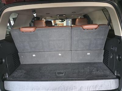 2019 Cadillac Escalade Premium Luxury 4DR SUV AWD   - Photo 32 - Hamilton, OH 45015