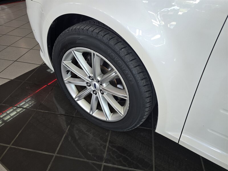 2017 Ford Flex Limited - Photo 40 - Hamilton, OH 45015