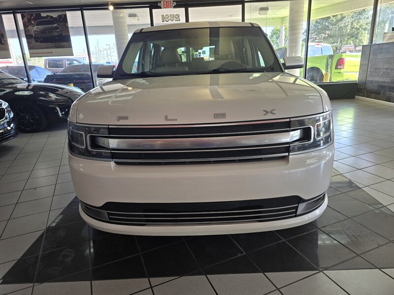 2017 Ford Flex Limited - Photo 2 - Hamilton, OH 45015