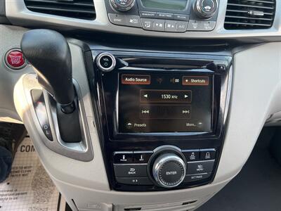 2016 Honda Odyssey SE 4DR MINI-VAN   - Photo 17 - Hamilton, OH 45015