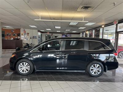 2016 Honda Odyssey SE 4DR MINI-VAN   - Photo 2 - Hamilton, OH 45015