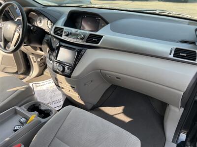 2016 Honda Odyssey SE 4DR MINI-VAN   - Photo 25 - Hamilton, OH 45015