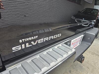 2018 Chevrolet Silverado 1500 Custom 4DR CREW CAB 4X4 V8   - Photo 25 - Hamilton, OH 45015