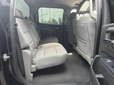 2018 Chevrolet Silverado 1500 Custom 4DR CREW CAB 4X4 V8   - Photo 16 - Hamilton, OH 45015