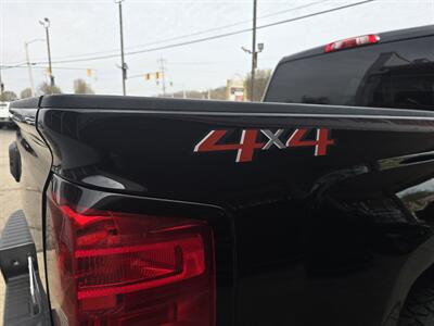 2018 Chevrolet Silverado 1500 Custom 4DR CREW CAB 4X4 V8   - Photo 27 - Hamilton, OH 45015