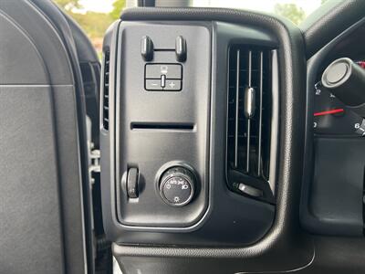 2018 Chevrolet Silverado 2500 Work Truck 4DR EXTENDED CAB   - Photo 12 - Hamilton, OH 45015
