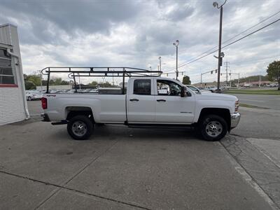 2018 Chevrolet Silverado 2500 Work Truck 4DR EXTENDED CAB   - Photo 5 - Hamilton, OH 45015