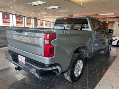 2025 Chevrolet Silverado 1500 5.3L V8 LT 4DR CREW 4X4   - Photo 6 - Hamilton, OH 45015