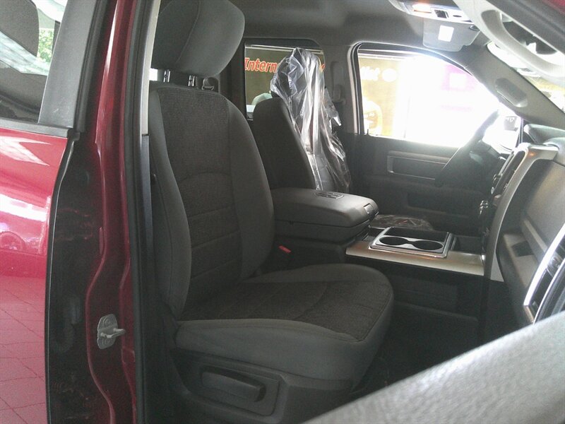 2014 RAM 1500 Big Horn/QUAD CAB/4X4 - Photo 14 - Hamilton, OH 45015