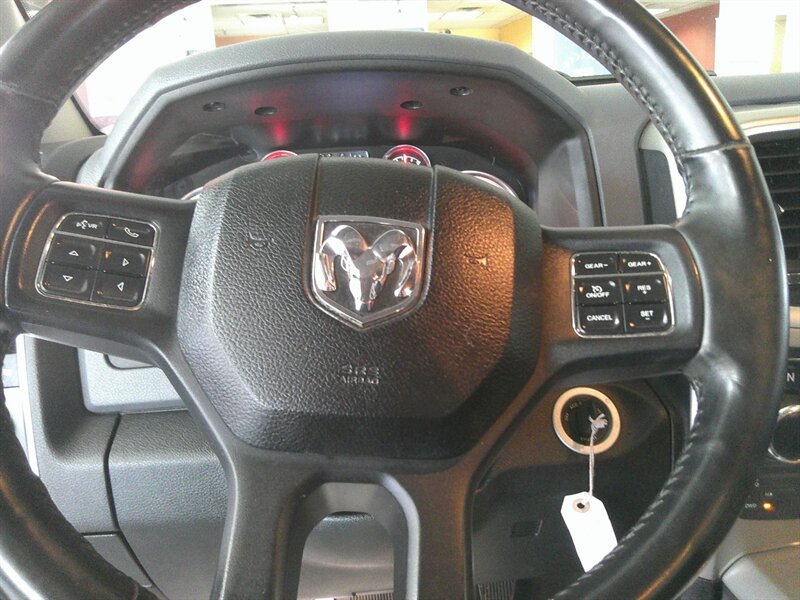 2014 RAM 1500 Big Horn/QUAD CAB/4X4 - Photo 28 - Hamilton, OH 45015