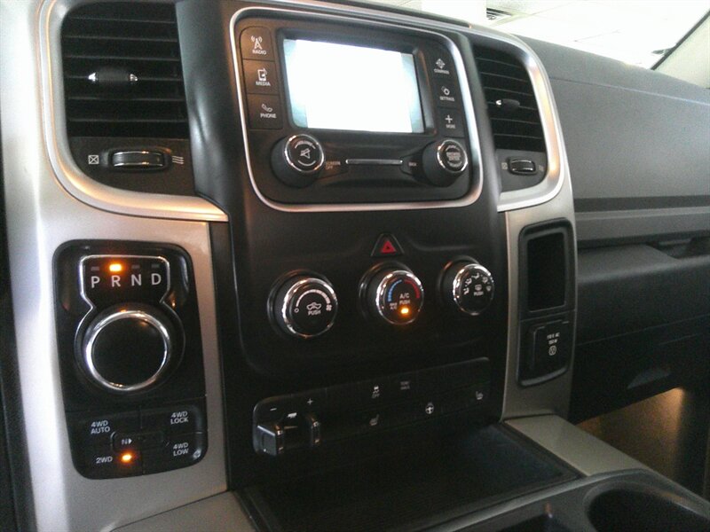 2014 RAM 1500 Big Horn/QUAD CAB/4X4 - Photo 24 - Hamilton, OH 45015