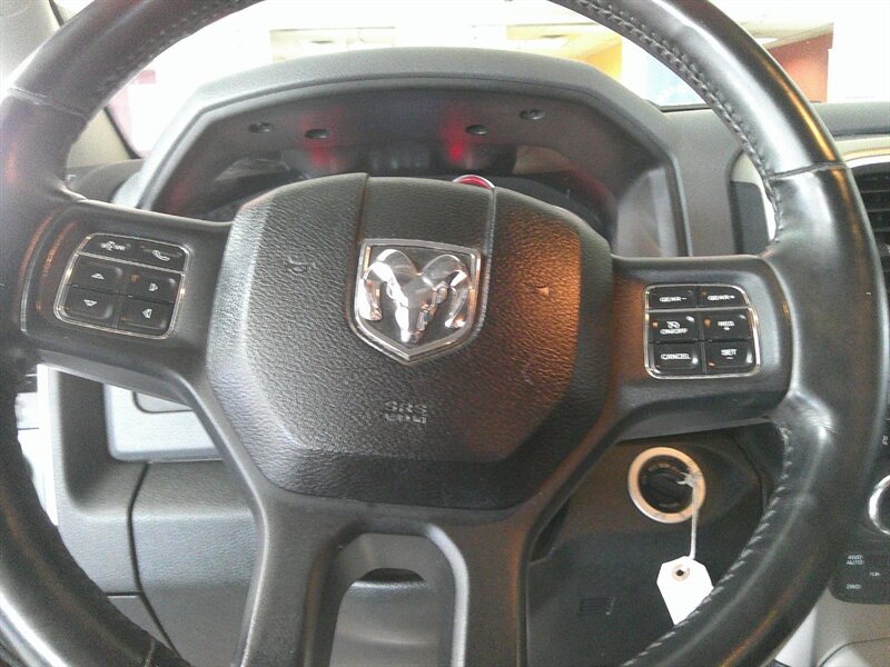 2014 RAM 1500 Big Horn/QUAD CAB/4X4 - Photo 21 - Hamilton, OH 45015