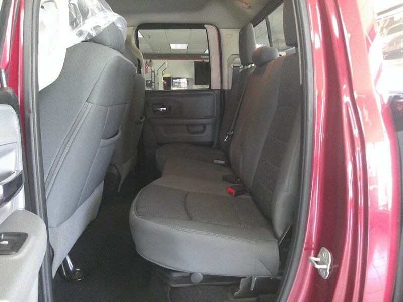 2014 RAM 1500 Big Horn/QUAD CAB/4X4 - Photo 11 - Hamilton, OH 45015