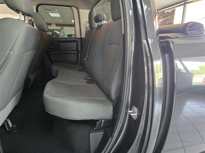 2019 RAM 1500 Classic Express 4DR QUAD CAB 4X4   - Photo 12 - Hamilton, OH 45015