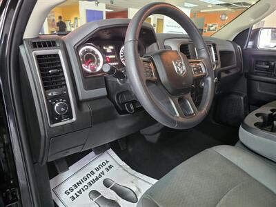 2019 RAM 1500 Classic Express 4DR QUAD CAB 4X4   - Photo 9 - Hamilton, OH 45015