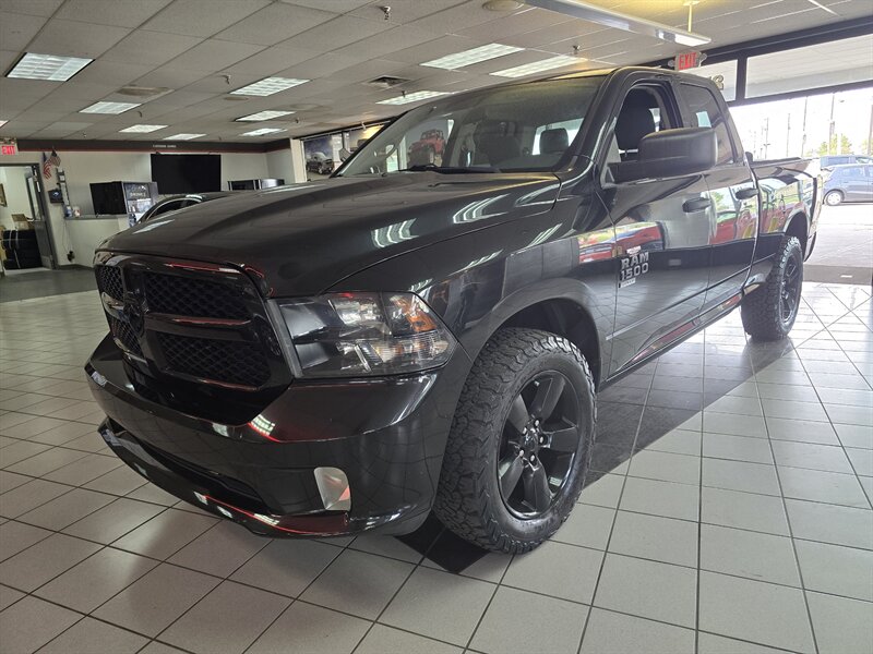 2019 RAM 1500 Classic Express 4DR QUAD CAB 4X4   - Photo 1 - Hamilton, OH 45015