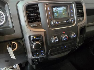2019 RAM 1500 Classic Express 4DR QUAD CAB 4X4   - Photo 19 - Hamilton, OH 45015