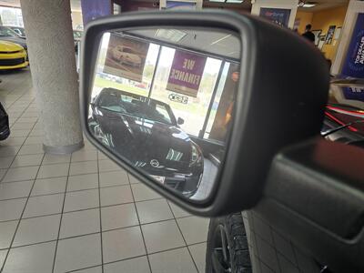 2019 RAM 1500 Classic Express 4DR QUAD CAB 4X4   - Photo 8 - Hamilton, OH 45015