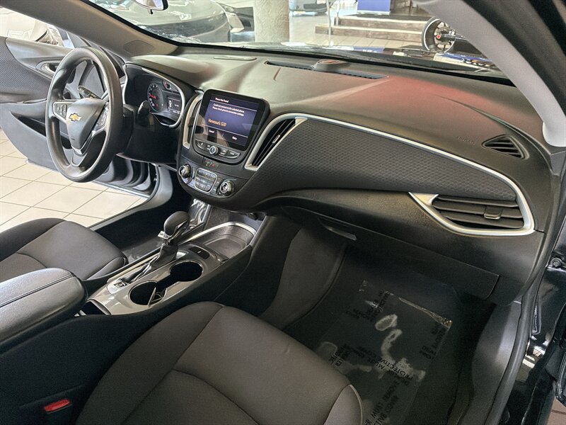 2023 Chevrolet Malibu LT 4DR SEDAN - Photo 22 - Hamilton, OH 45015